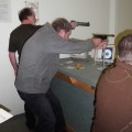 Diemar Falch und Franz Schöler mit der Luftpistole